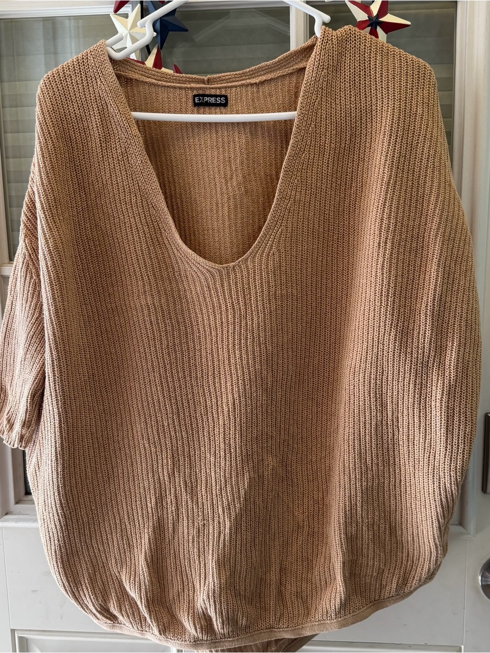 Express Women’s V-Neck Knit Sweater in Tan- size small